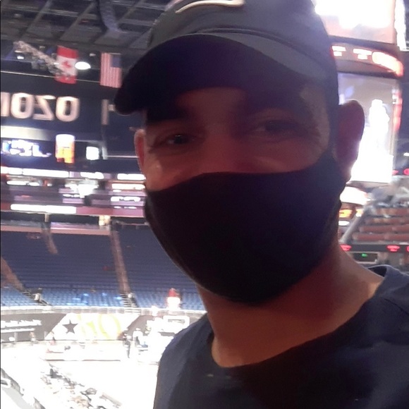 Meet your Posher, Dan - Picture 2 of 7